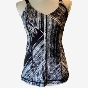 Lululemon  sz 6 Hot To Street Tank Heat Wave White Black / Black / Regal Plum